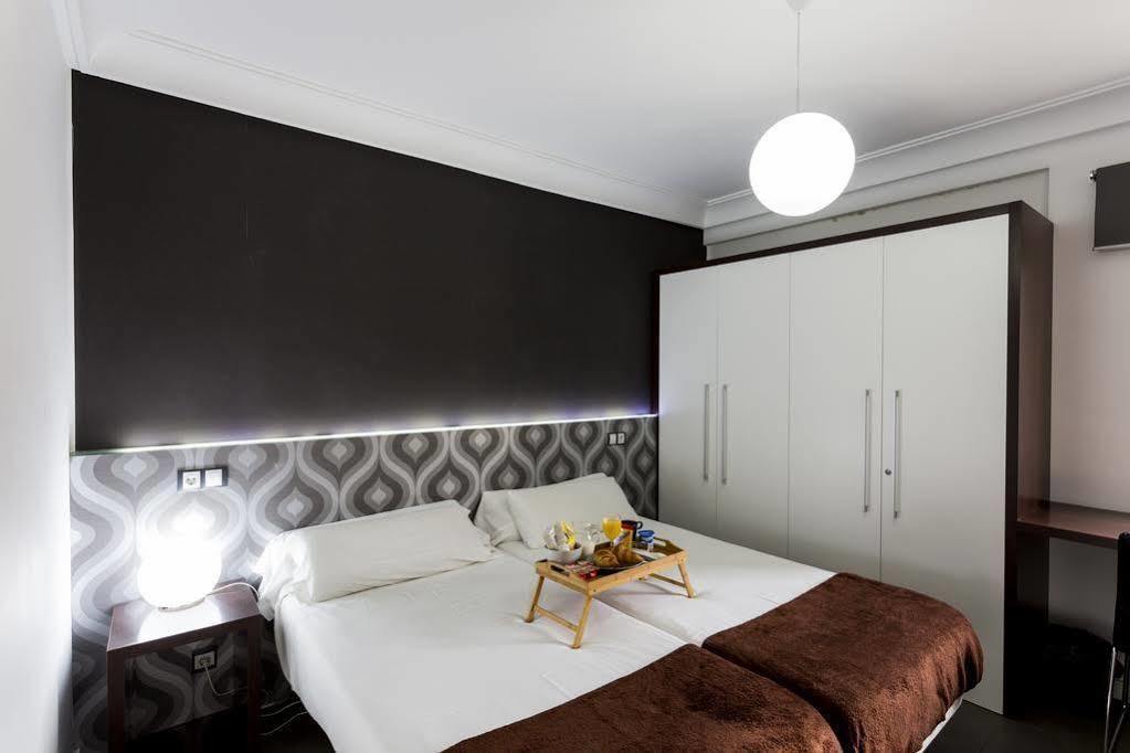 Hostal Gonzala By Gaiarooms Salamanca Exterior photo